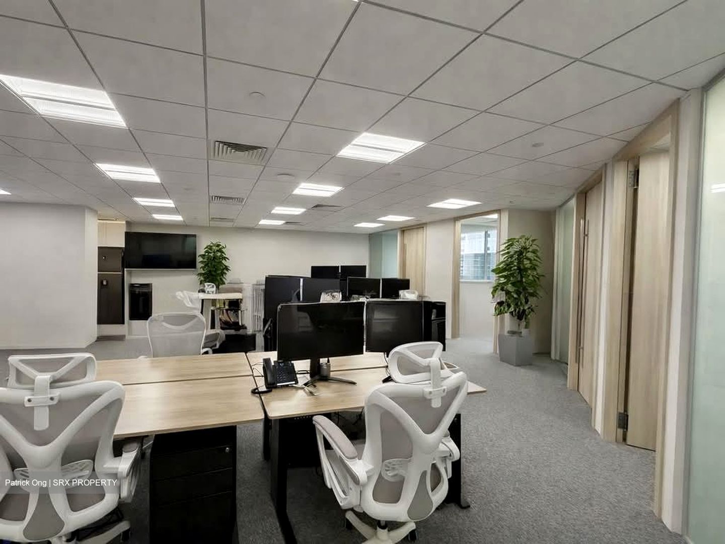 Republic Plaza (D1), Office #589179431